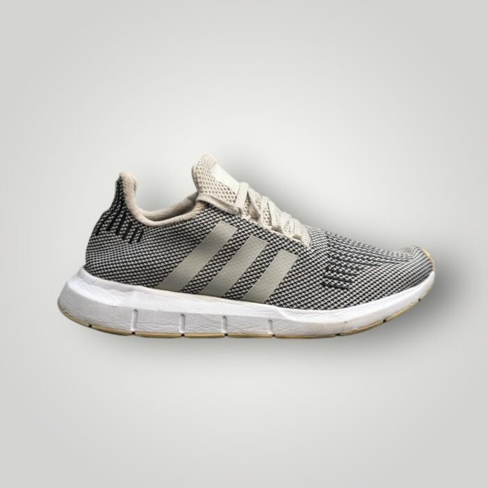 ADIDAS SWIFT RUN - Image 2