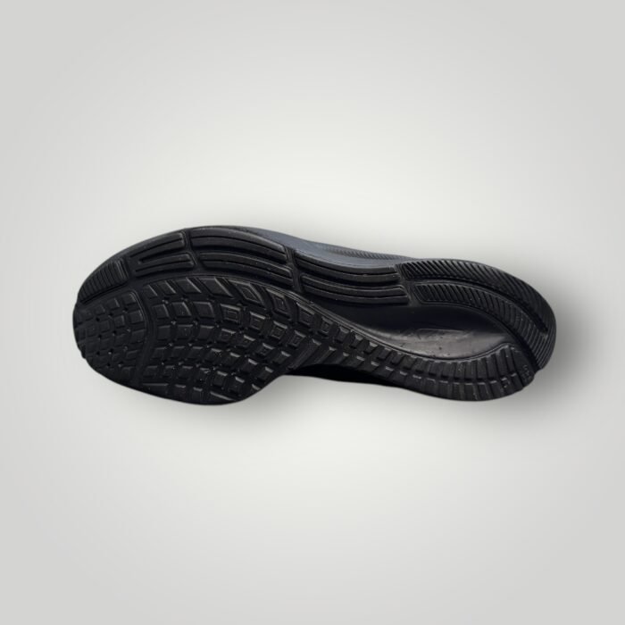 NIKE AIR ZOOM PEGASUS 37 - Image 4