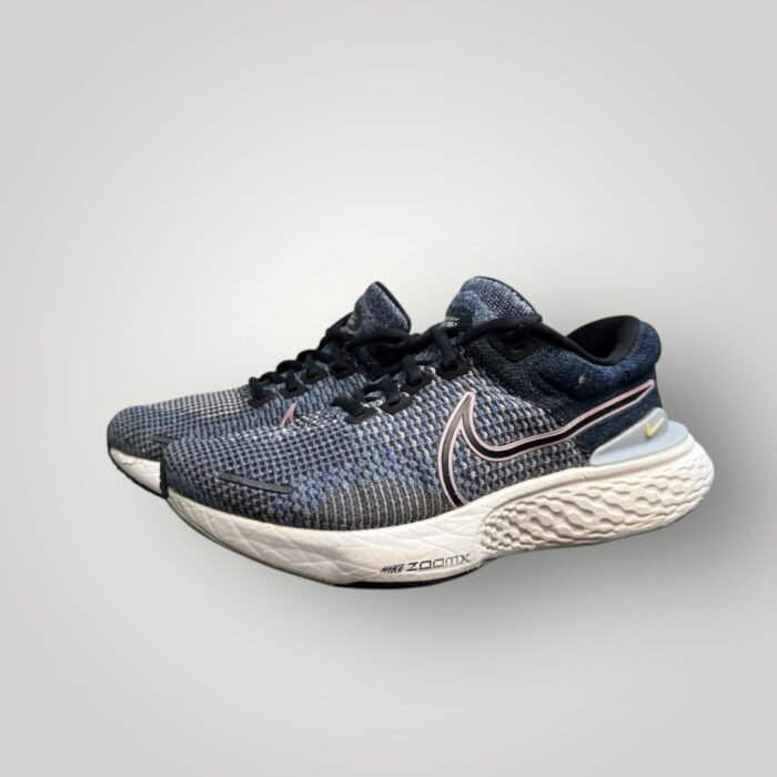 NIKE ZOOMX INVINCIBLE RUN FLYKNIT 2 - Image 3