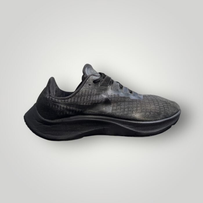 NIKE AIR ZOOM PEGASUS 37 - Image 2