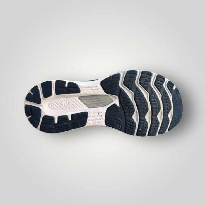 ASICS GEL-KAYANO 28 - Image 5