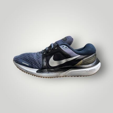 NIIKE AIR ZOOM V0MERO 16